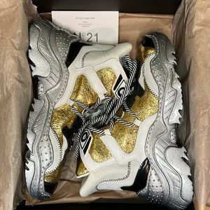 N 21 women’s sneakers size 39